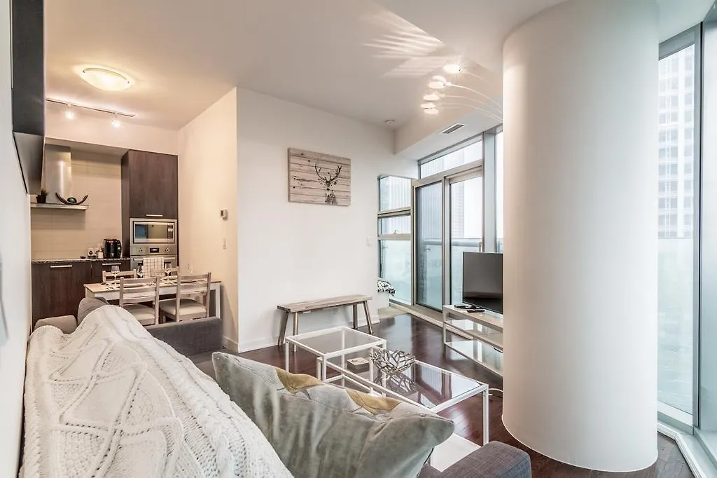Apartment Aoc Suites - Two Bedroom Condo - City/Cn Tower View